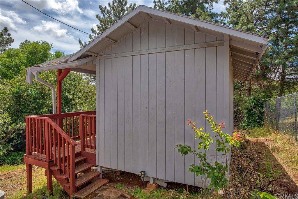 10703 Paradise Court, Kelseyville, CA 95451