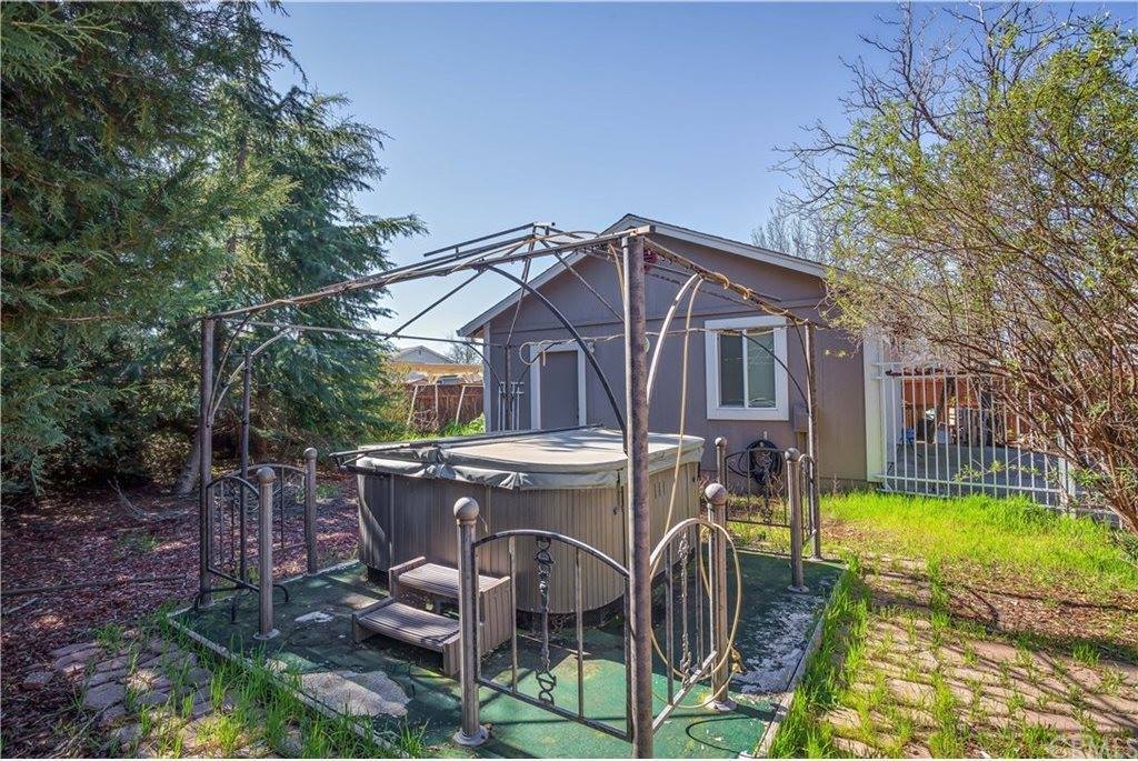 19306 Mountain Meadow South South, Hidden Valley Lake, CA 95467