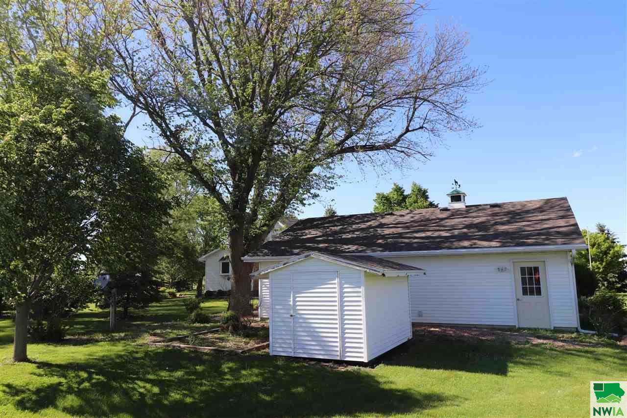 24527 248th St., Onawa, IA 51040