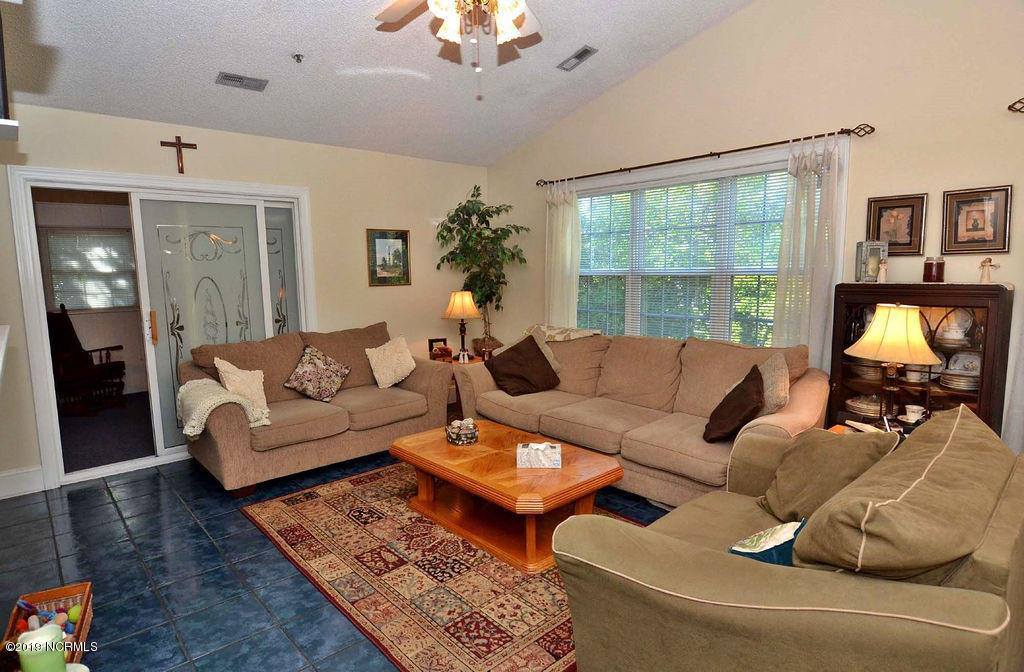 1402 Willoughby Park Court, Wilmington, NC 28412