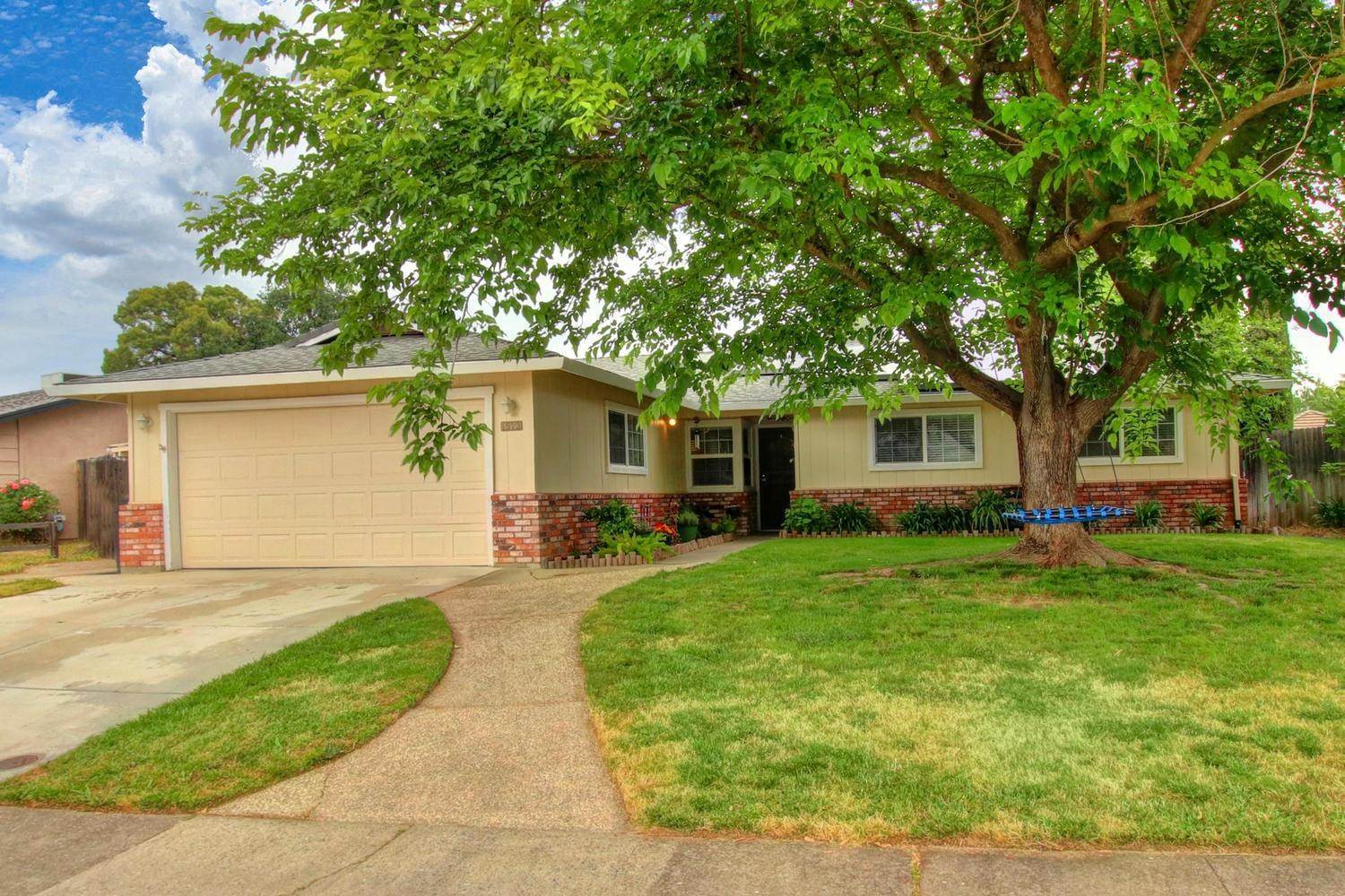 1523 Crestmont Avenue, Roseville, CA 95661