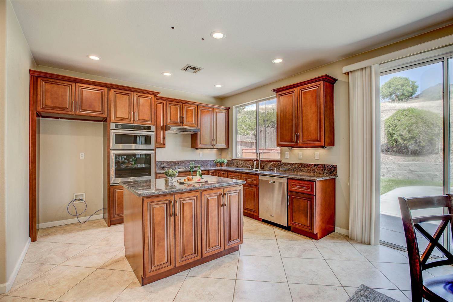 2028 Denton Court, Rocklin, CA 95765