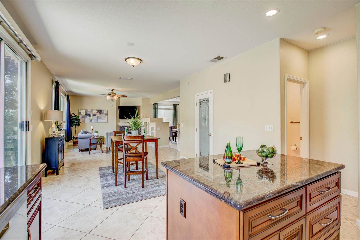 2028 Denton Court, Rocklin, CA 95765