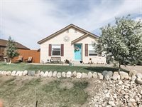 5610 Stoneview Ave, Williston, ND 58801