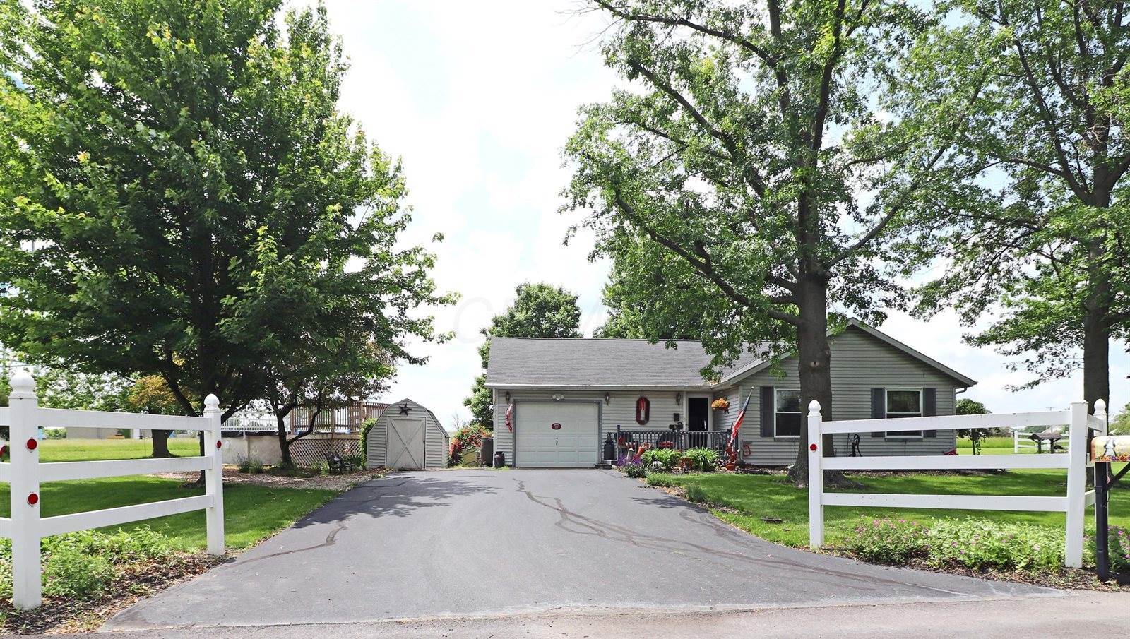 40 Dooley Drive, North Lewisburg, OH 43060