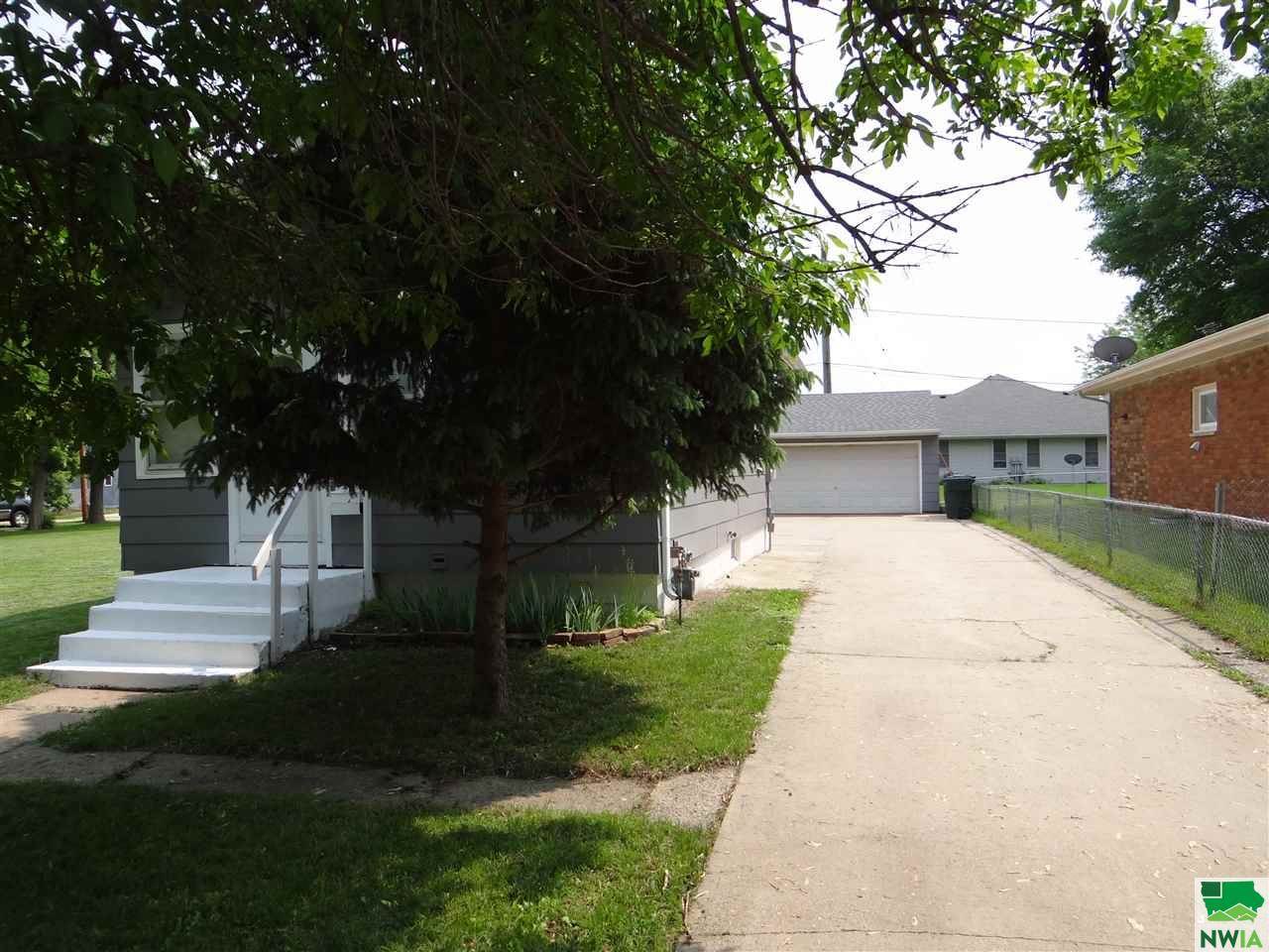 1722 La Plante, Sioux City, IA 51109