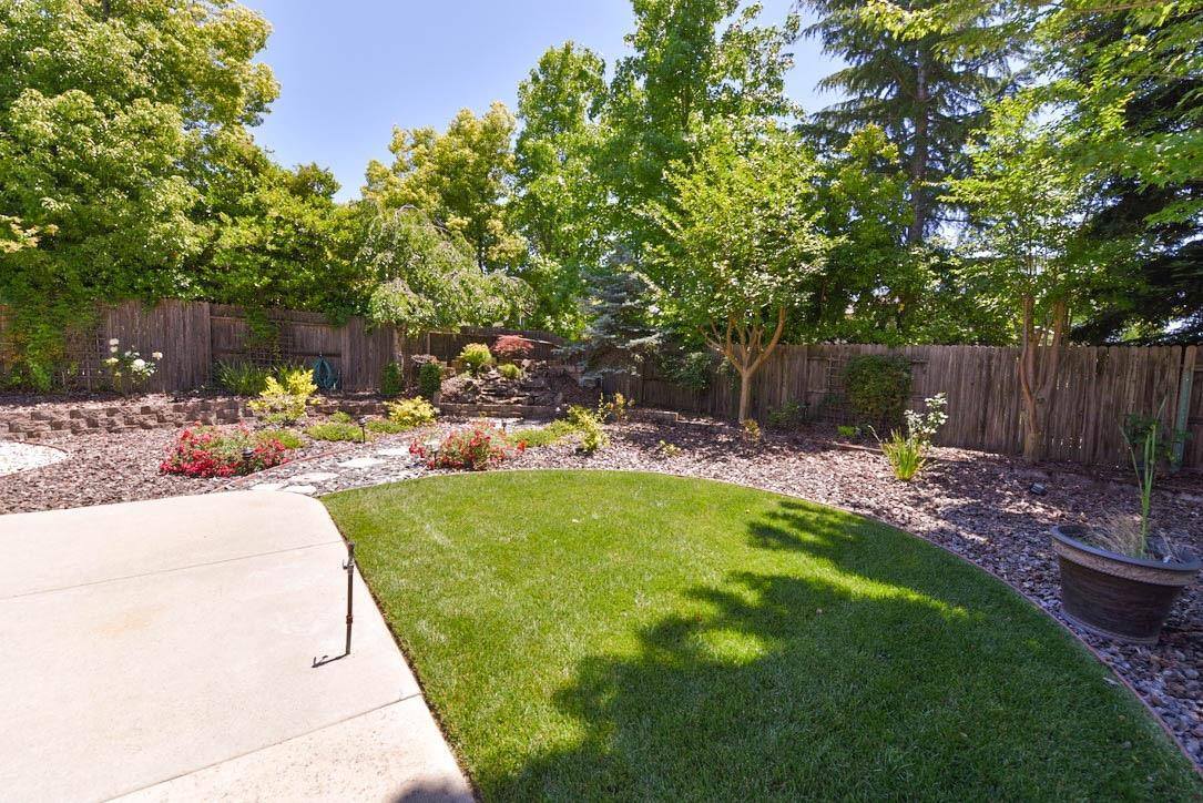 240 Waterfield Drive, Roseville, CA 95678