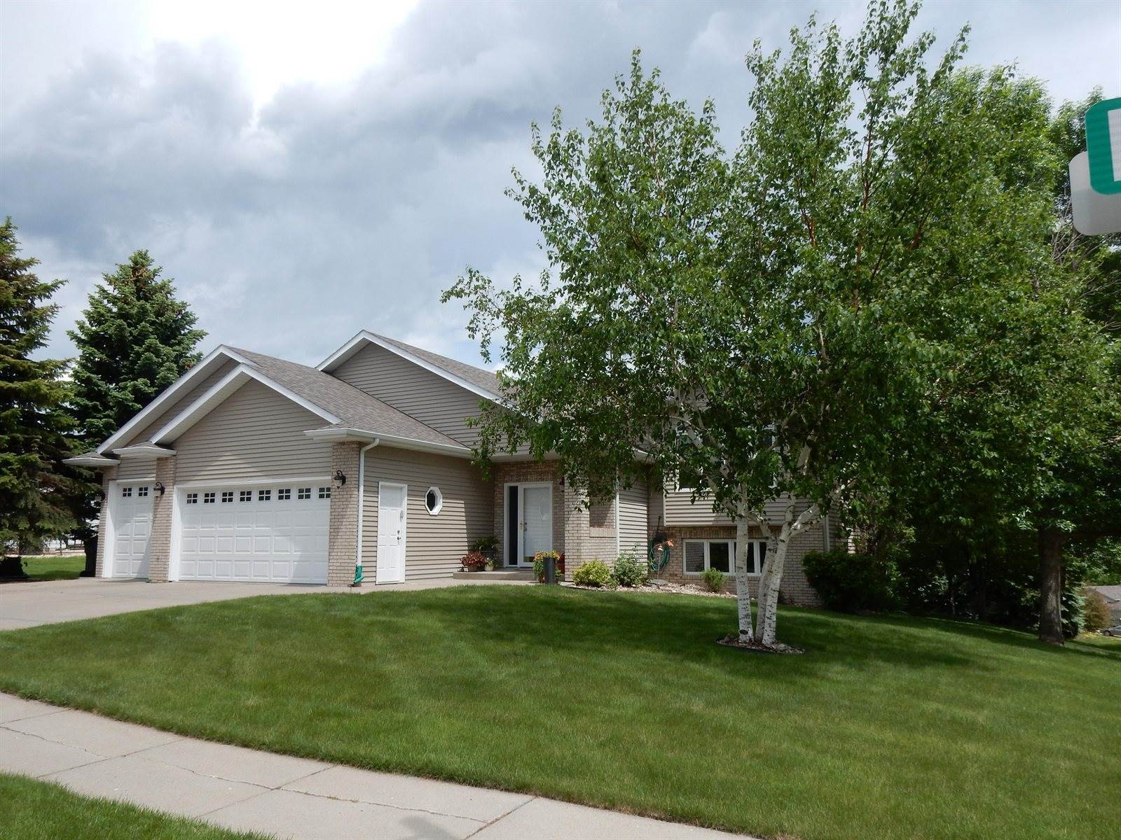 3903 Dominion Street, Bismarck, ND 58503