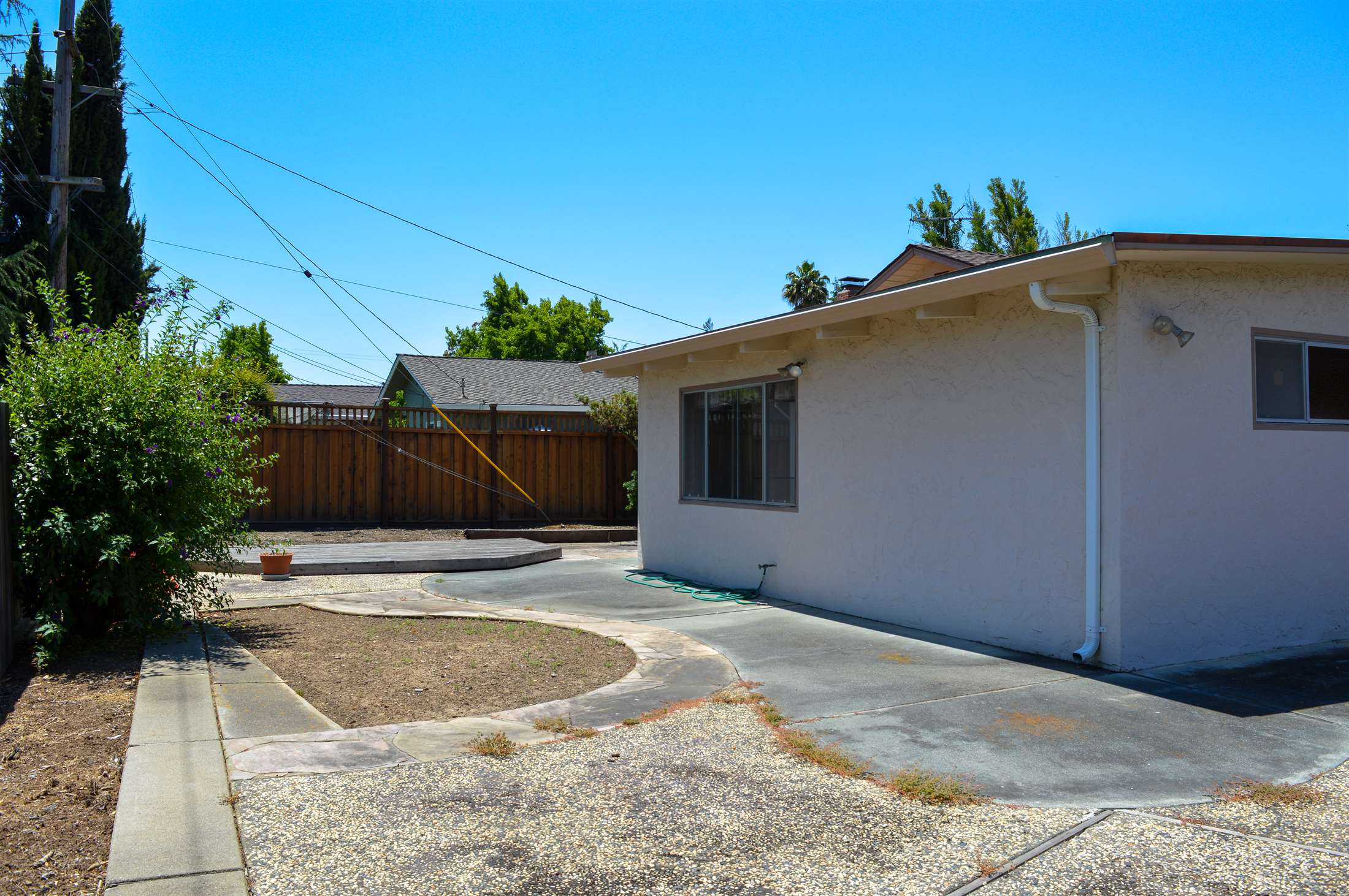 1560 Heron Ave, Sunnyvale, CA 94087