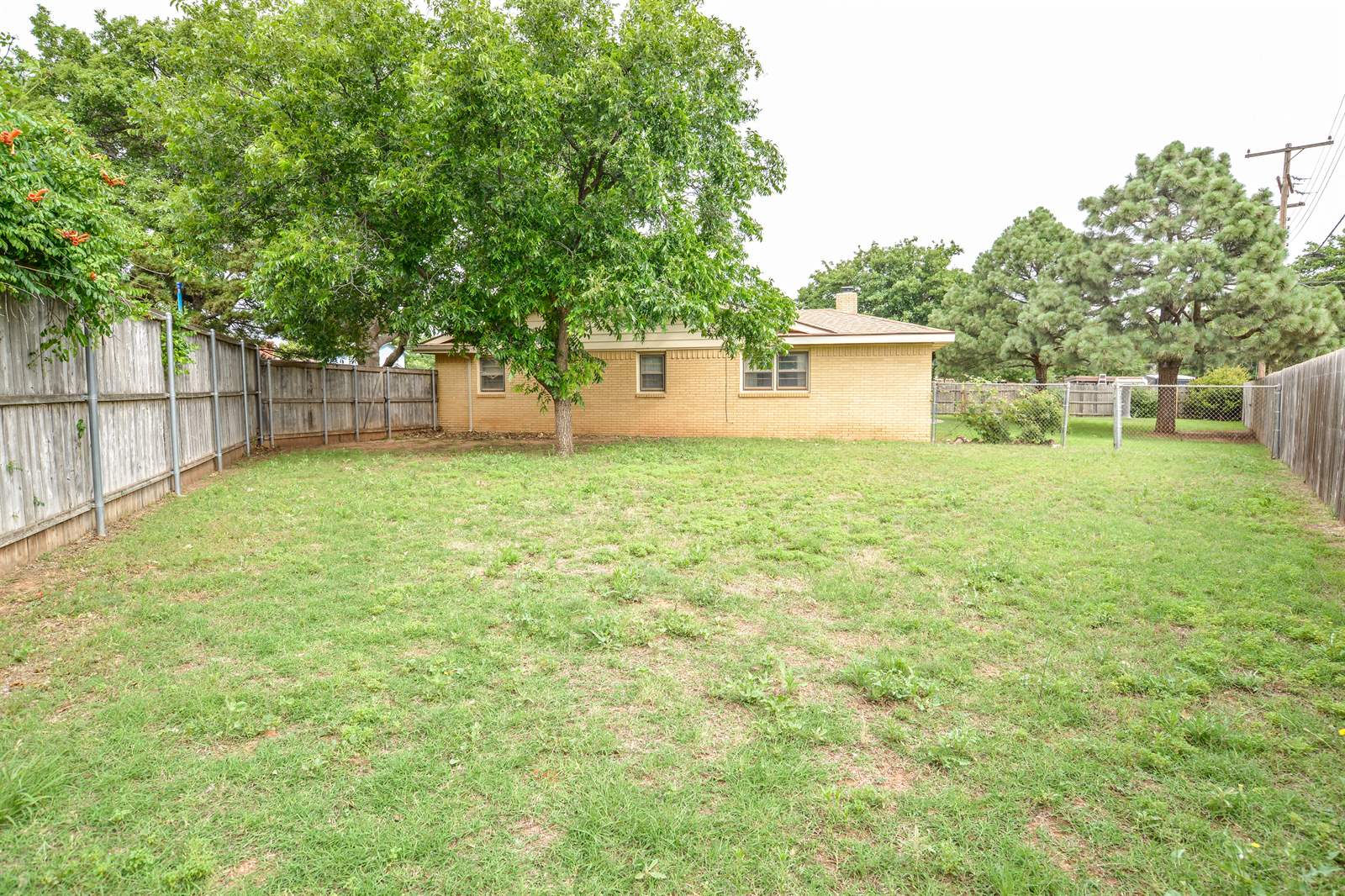 2517 70th Street, Lubbock, TX 79413