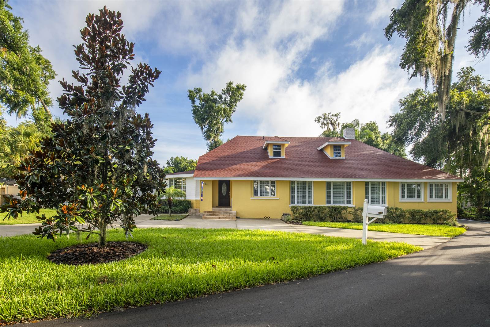 1635 Waterwitch Drive, Orlando, FL 32806