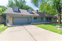 3525 SW Randolph Ave, Topeka, KS 66611