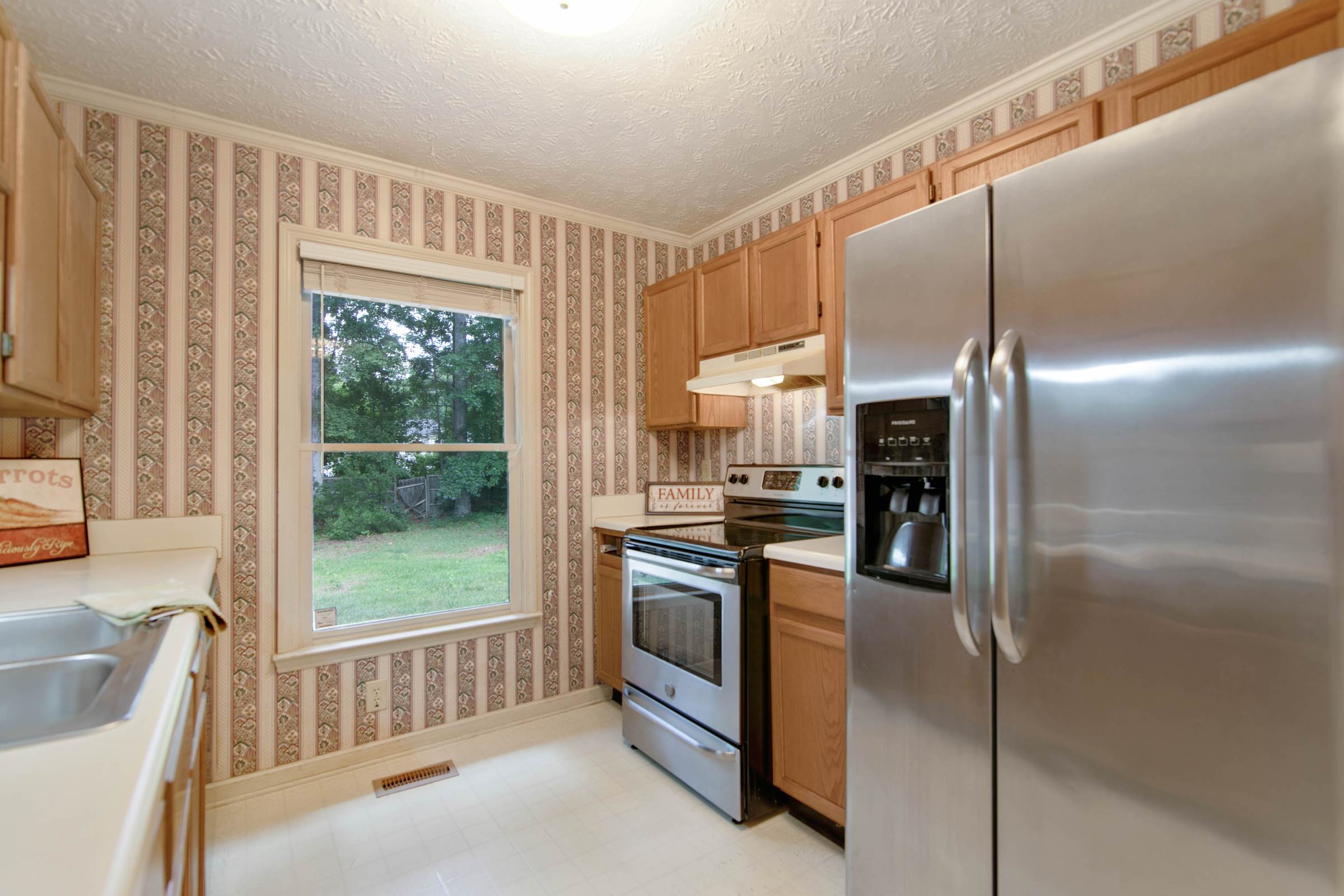 3008 Copenhagen Drive, Fayetteville, NC 28301