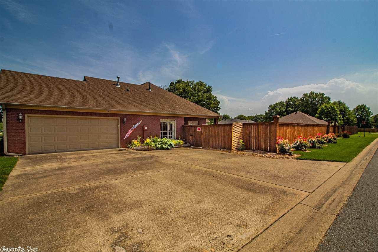 1230 Clarence Drive, Conway, AR 72034