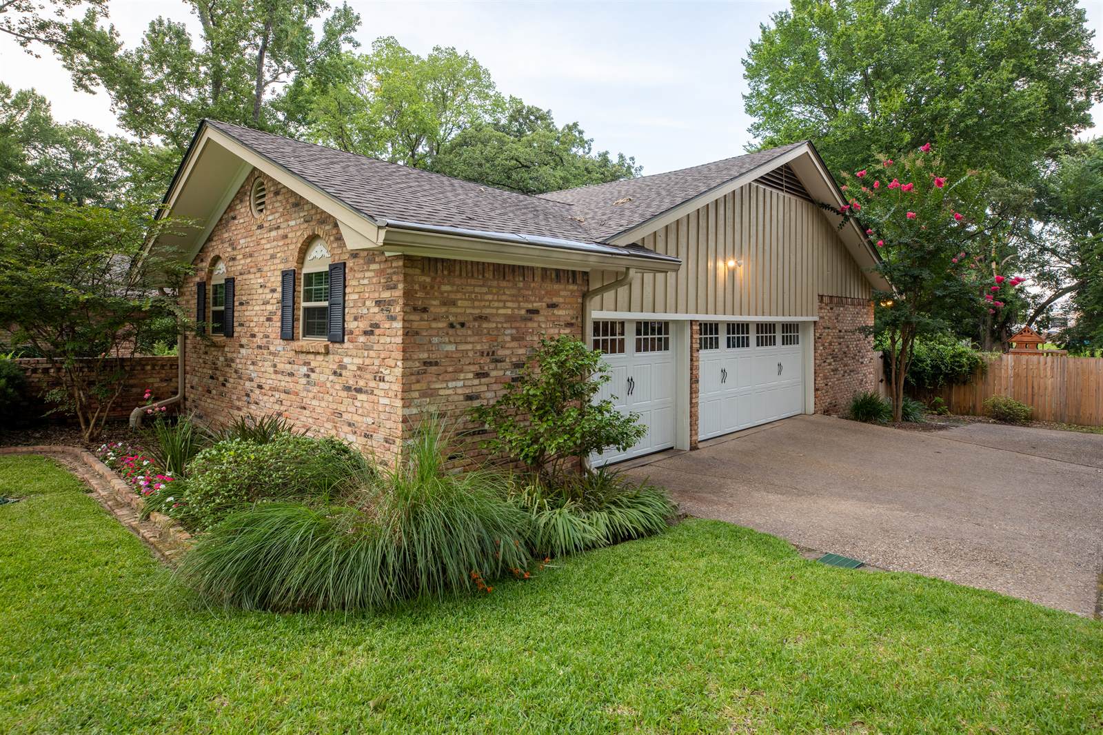 4710 Richmond Road, Tyler, TX 75703