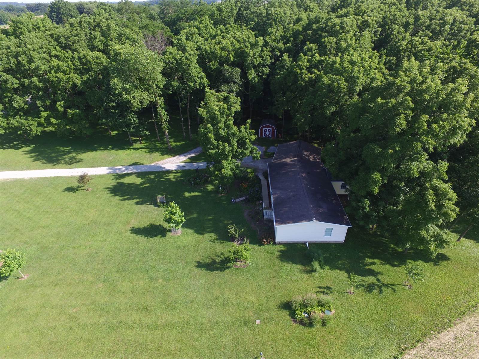 2711 Fairview Road, La Rue, OH 43332