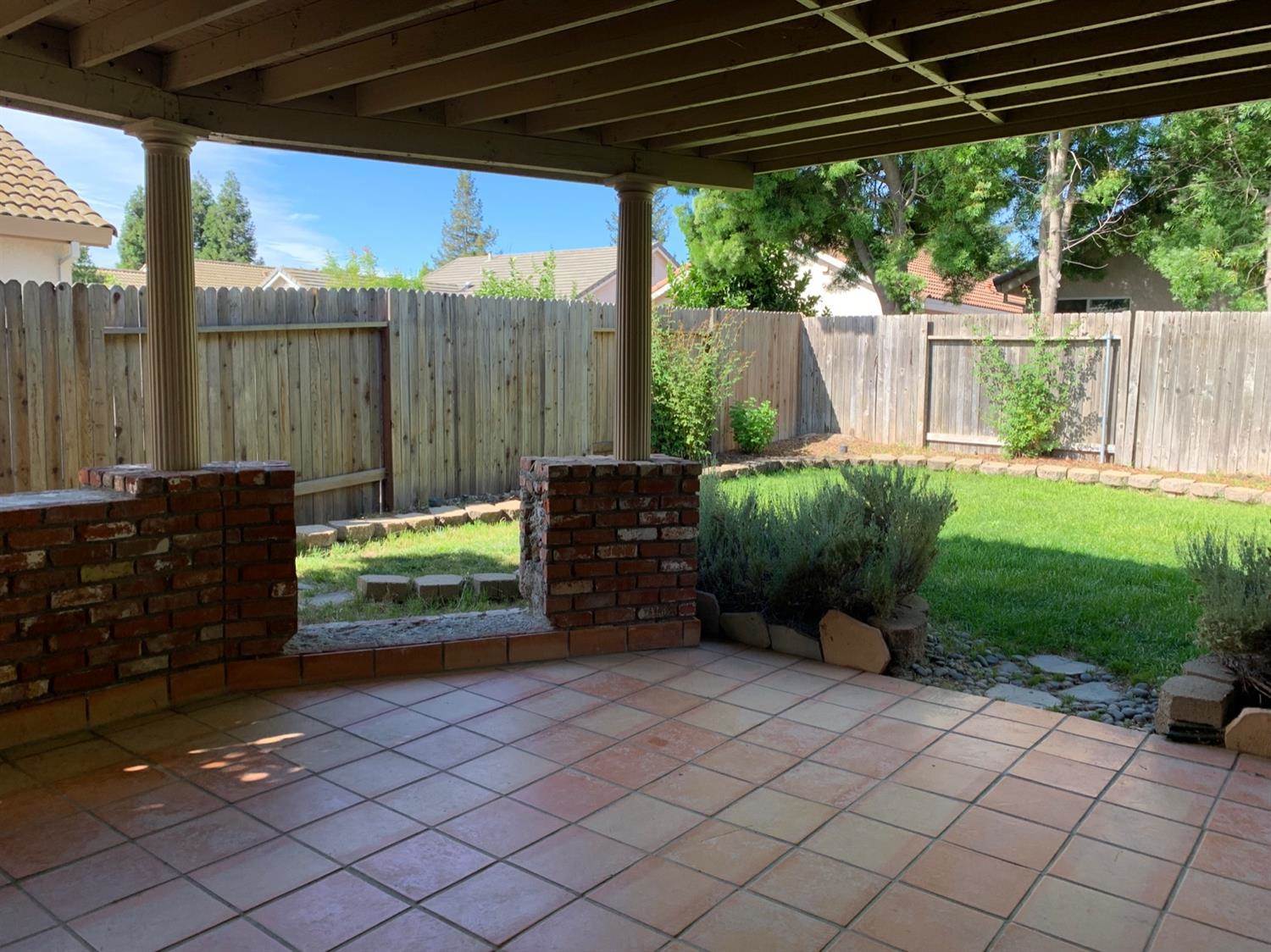 3837 Chimney Rock Way, Sacramento, CA 95834