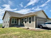 3031 Long Branch Ave, Williston, ND 58801