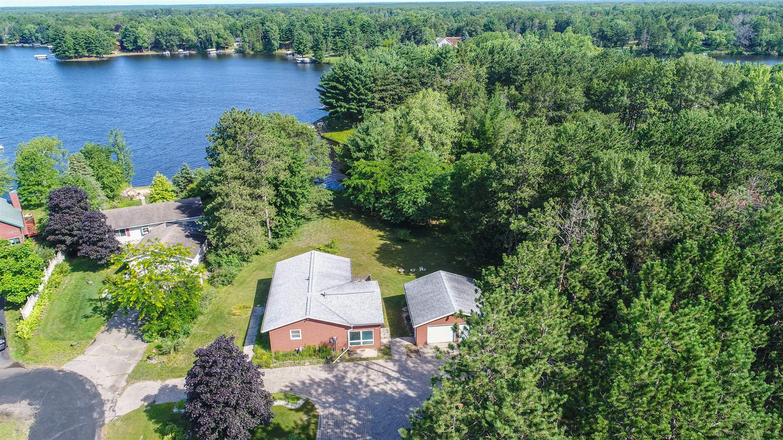 1086 Quarterstaff Court, Nekoosa, WI 54457