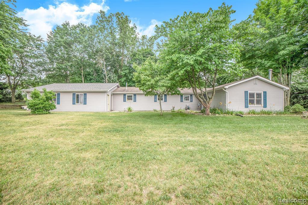 355 Windridge Lane, Brandon Township, MI 48462 Listings NextHome Showcase