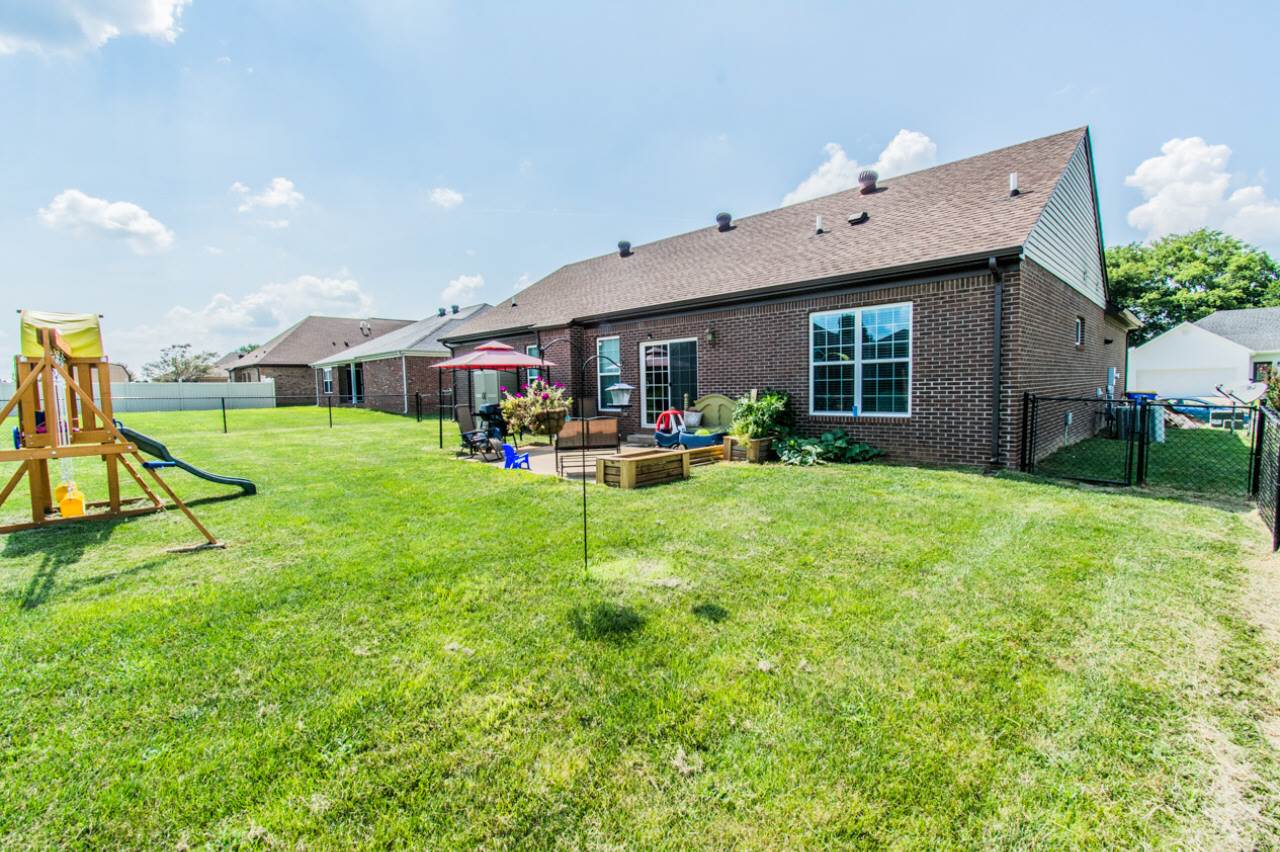 1027 Aristides Dr, Bowling Green, KY 42104
