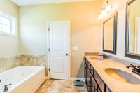 1027 Aristides Dr, Bowling Green, KY 42104