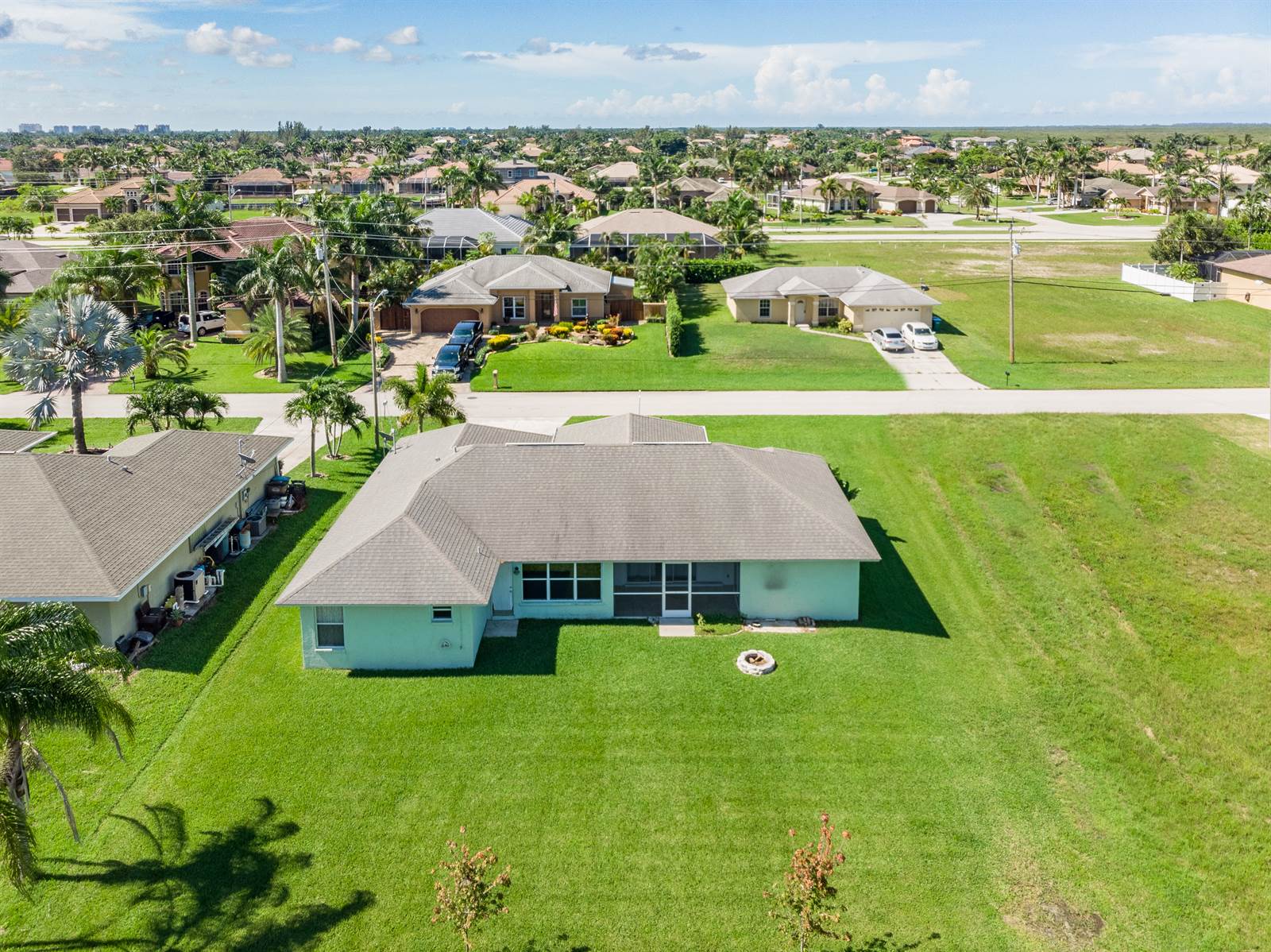 2823 SW 32nd St, Cape Coral, FL 33914