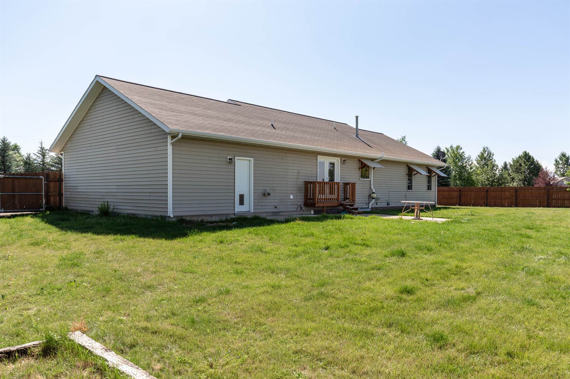 122 Rain Shadow Drive, Belgrade, MT 59714