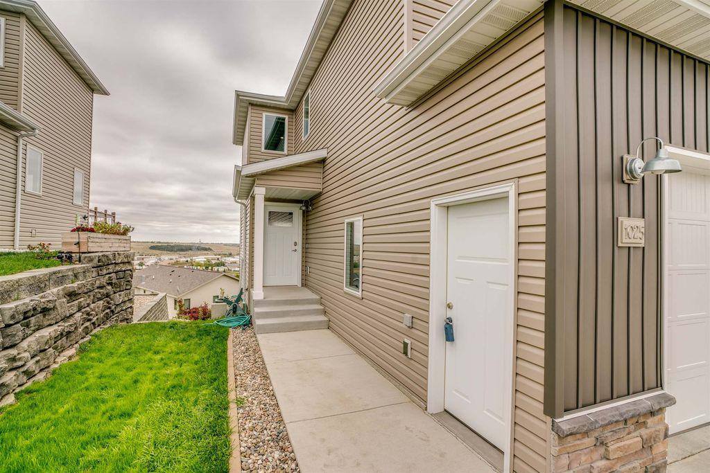 1025 Socorro Place, Bismarck, ND 58501