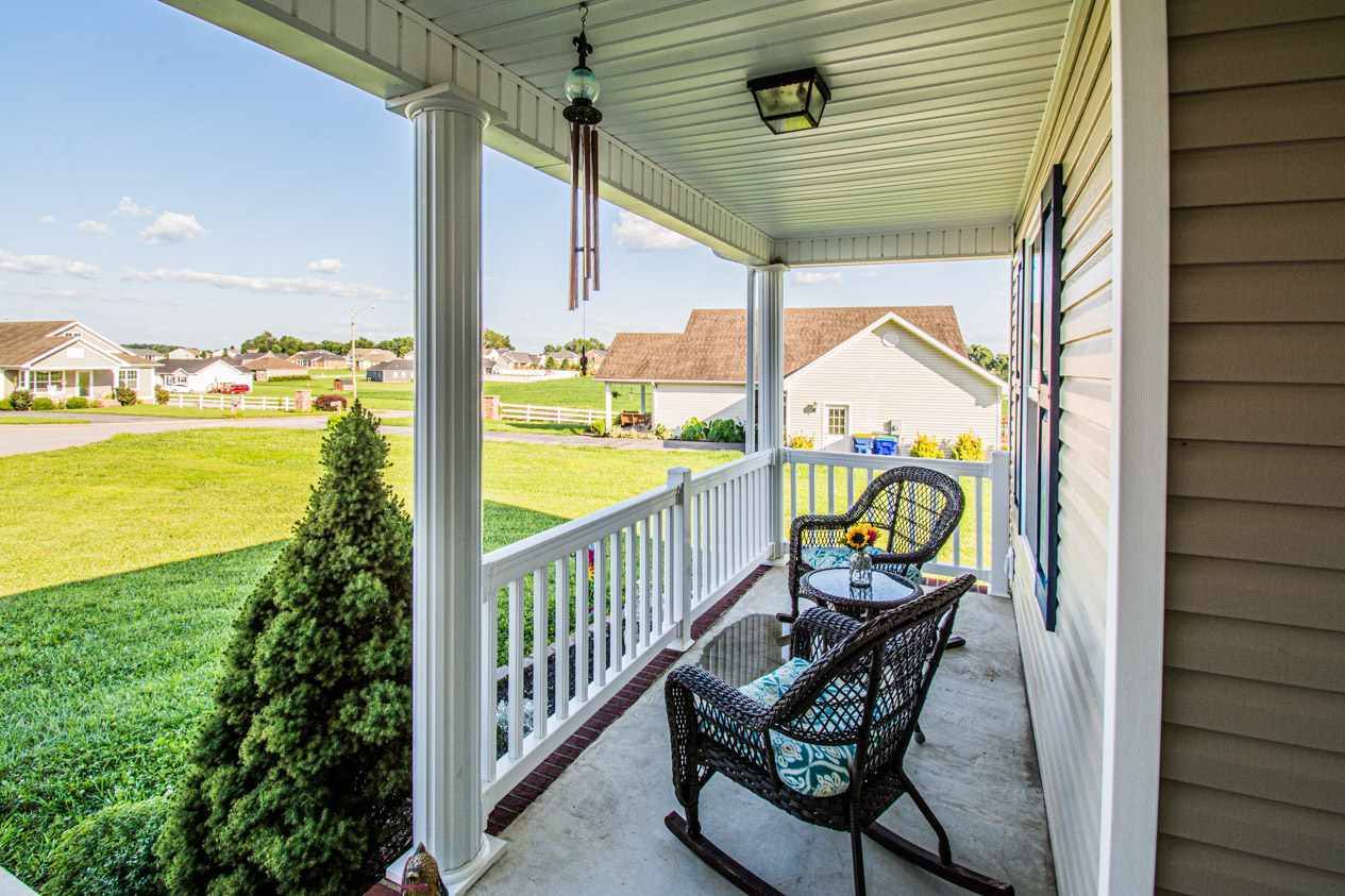 105 Cross Winds Ct, Auburn, KY 42206