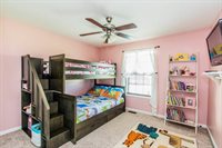 105 Cross Winds Ct, Auburn, KY 42206