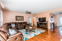 105 Cross Winds Ct, Auburn, KY 42206