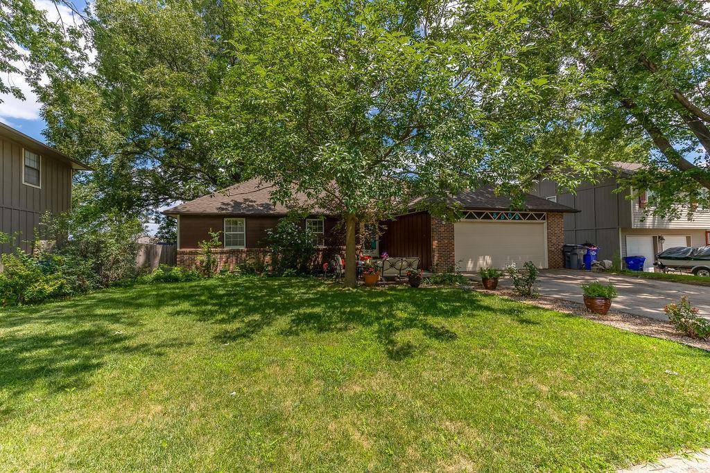 15508 West 151st Terrace, Olathe, KS 66062