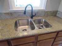 4907 H Parkway, Sacramento, CA 95823