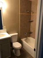 4907 H Parkway, Sacramento, CA 95823