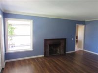 4907 H Parkway, Sacramento, CA 95823