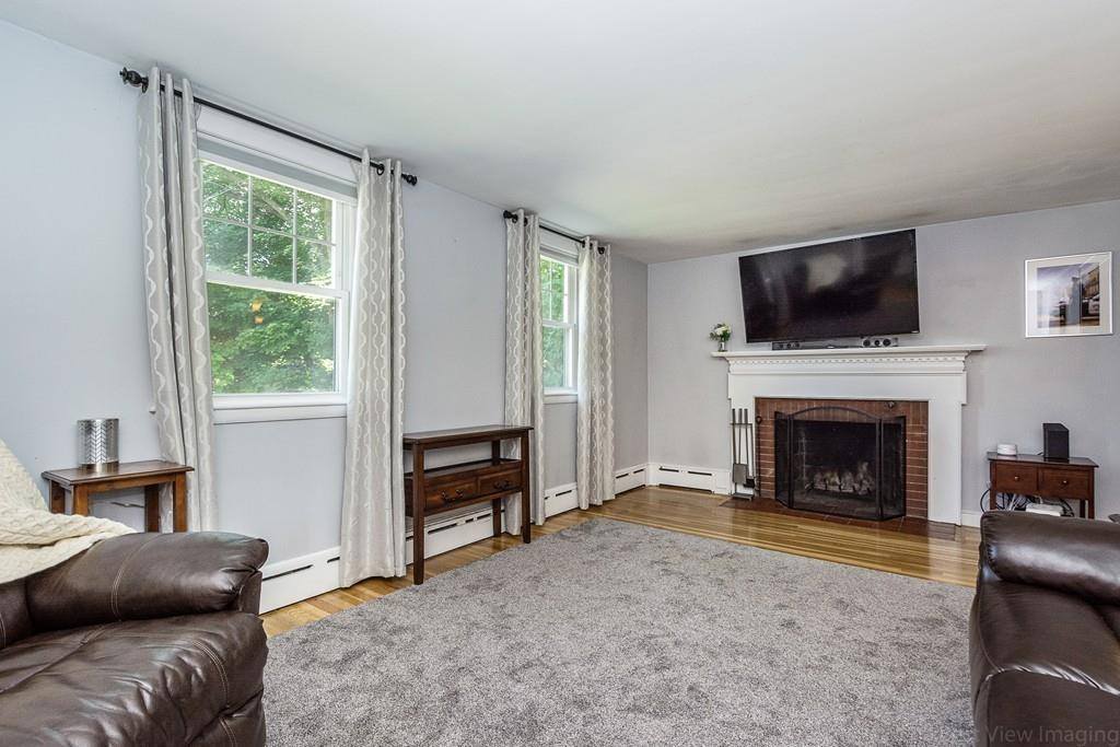 55 Brookfield Rd, Norwood, MA 02062