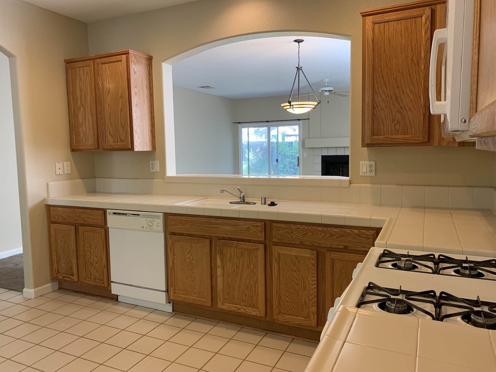 8405 Carriage Oaks Way, Antelope, CA 95843