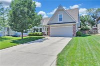 6320 Mccoy Street, Shawnee, KS 66226