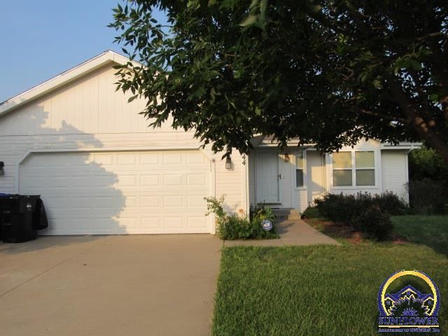 1744 SW Hidden Valley DR, Topeka, KS 66615