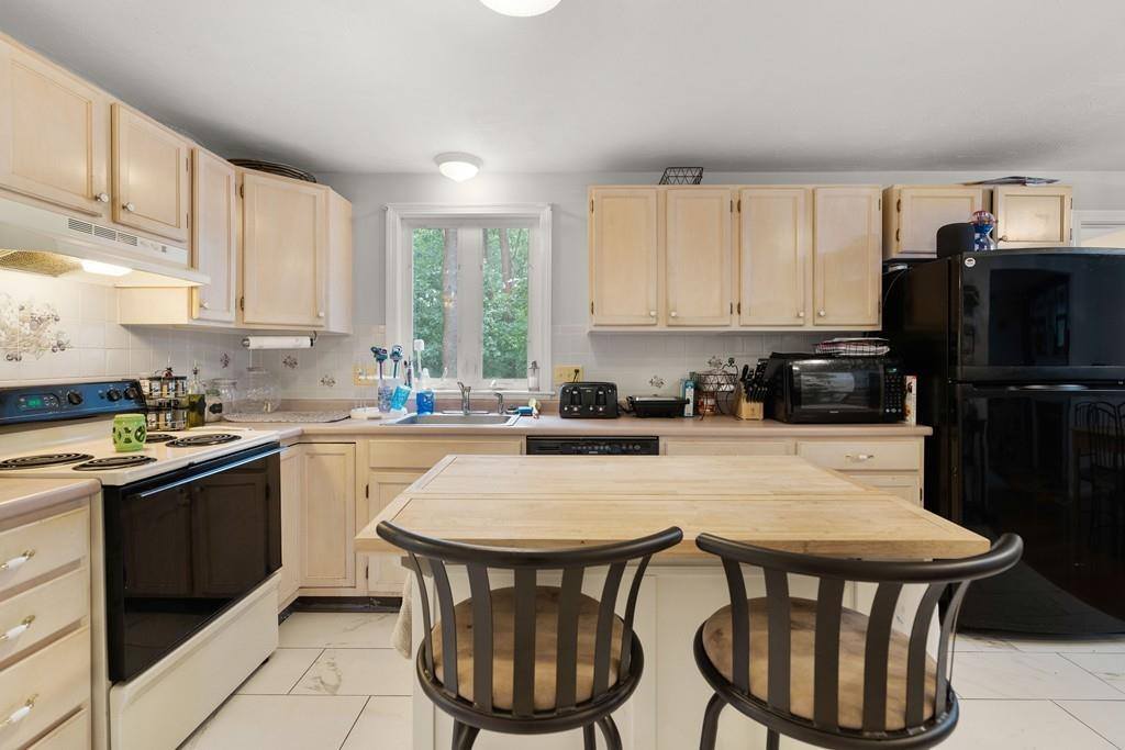 151 Oakland Street, Mansfield, MA 02048