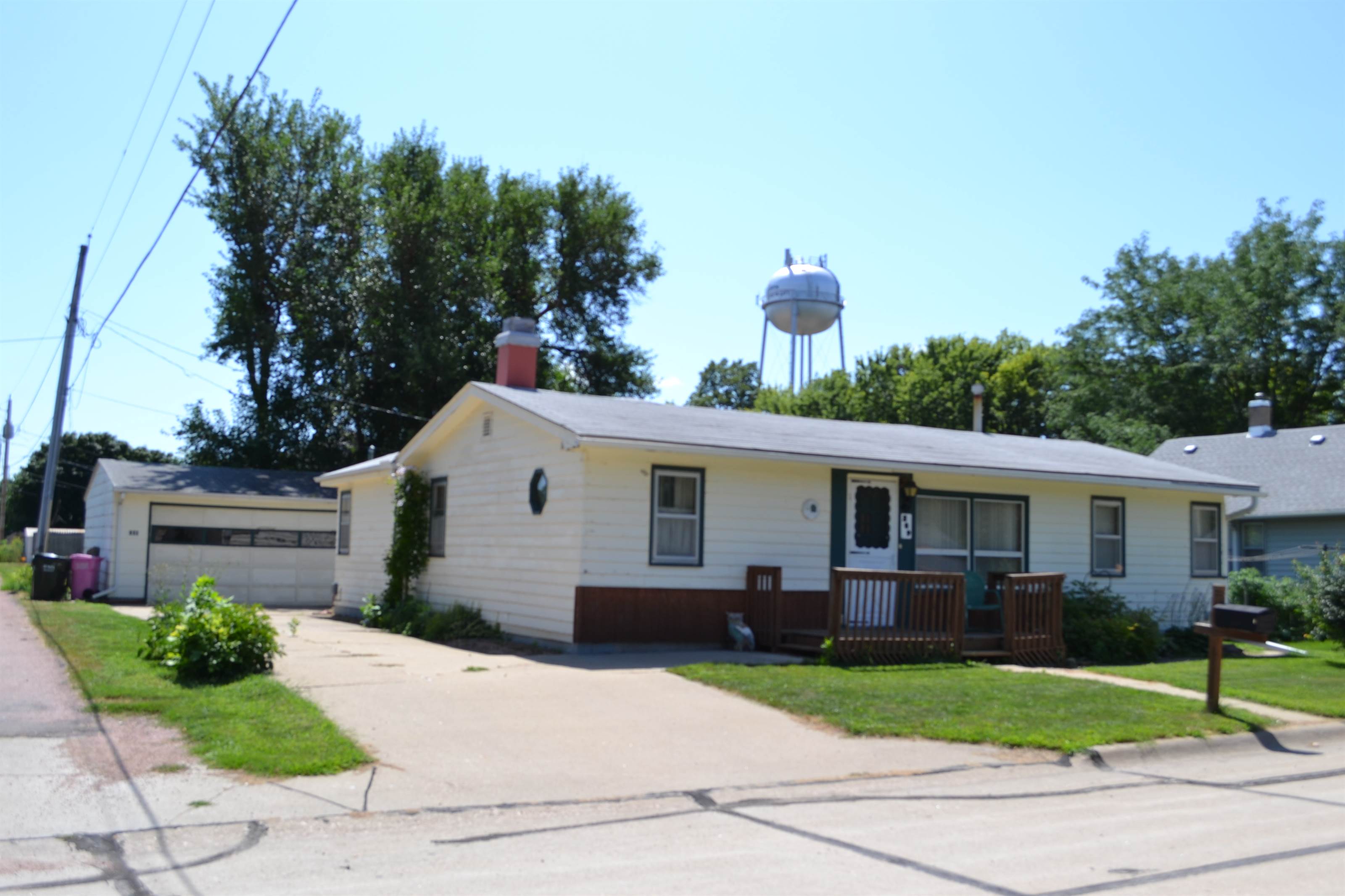 209 Main St., No. Sioux City, SD 57049