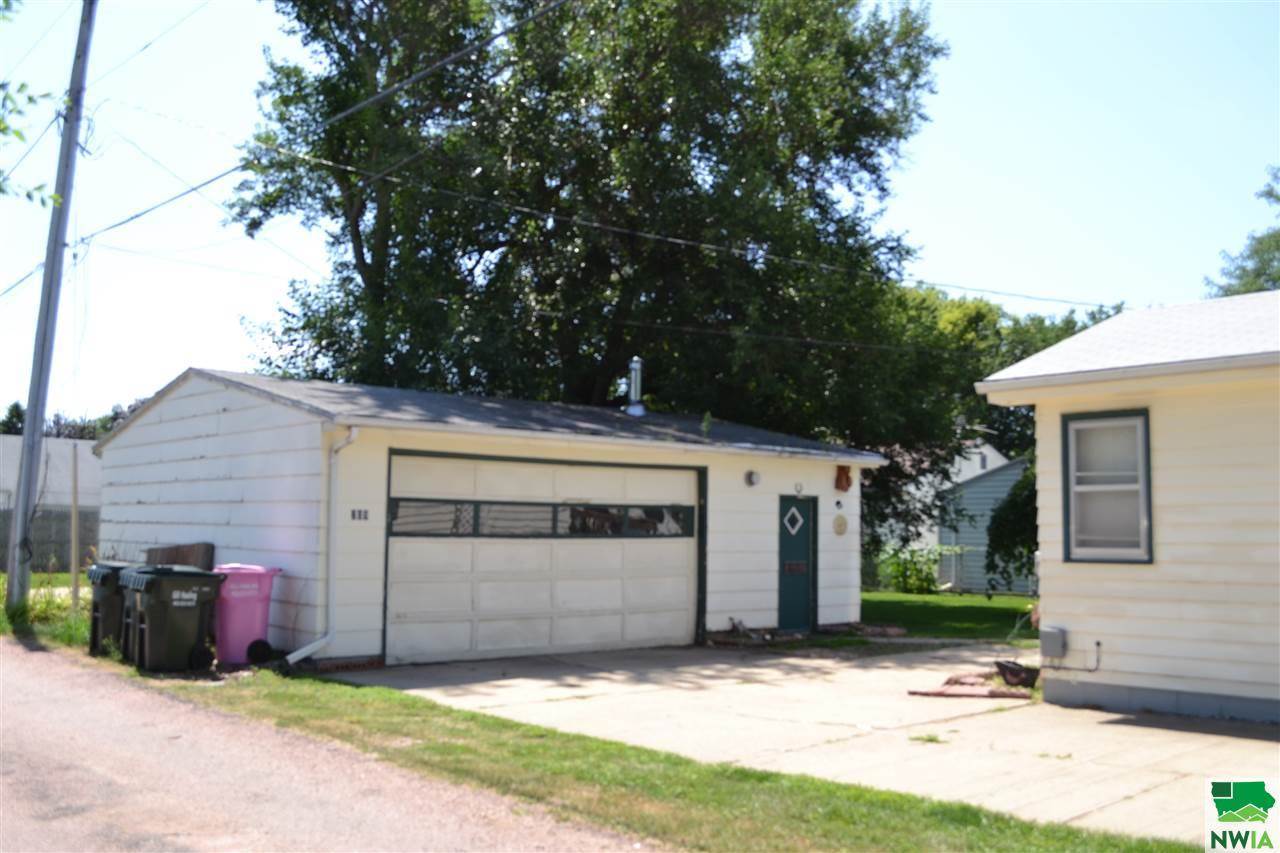 209 Main St., No. Sioux City, SD 57049