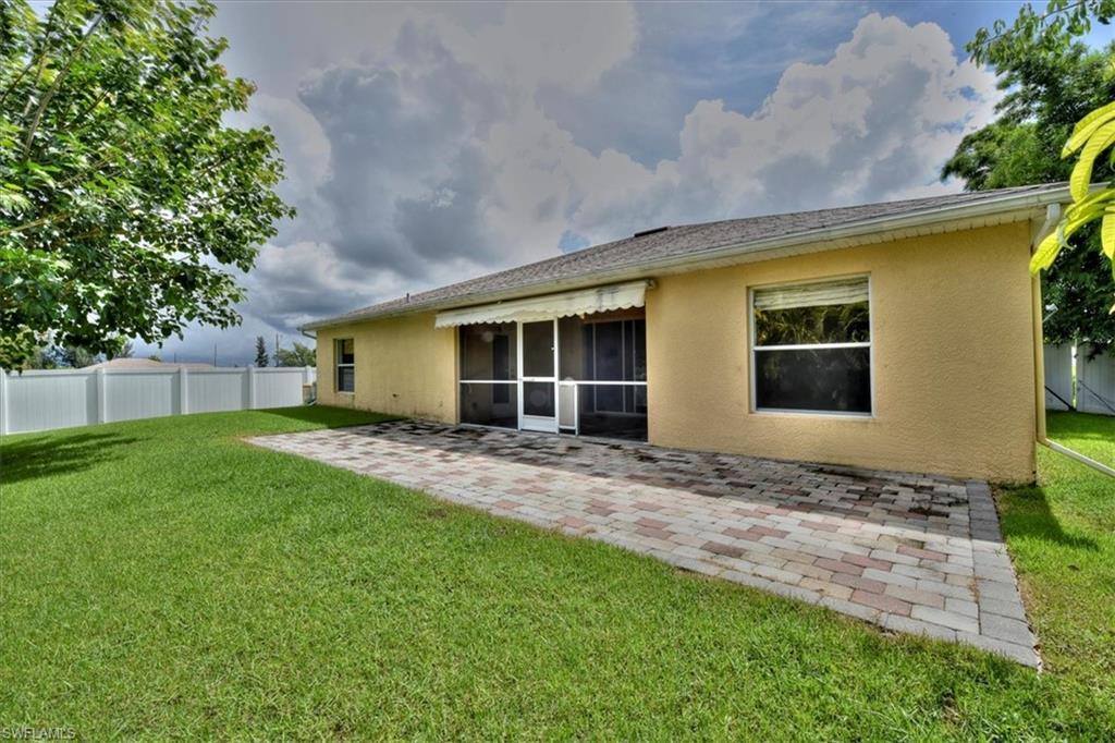 1812 NW 2nd Ave, Cape Coral, FL 33993