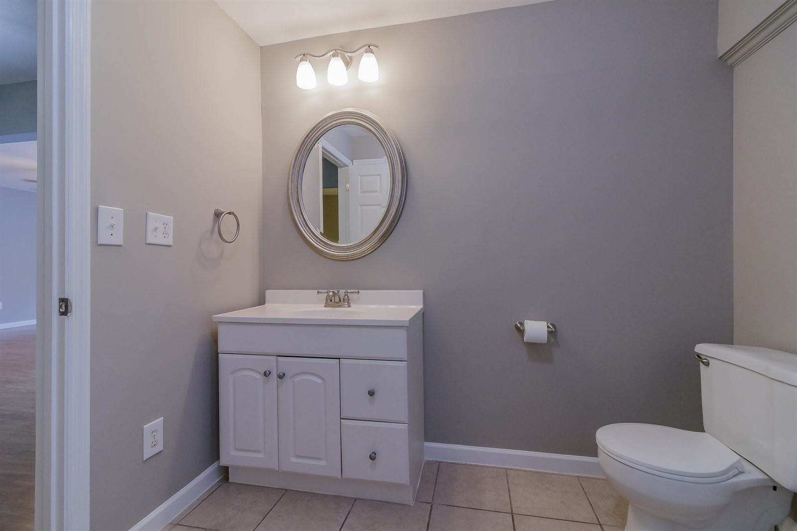 92 Topaz St, Rossville, GA 30741