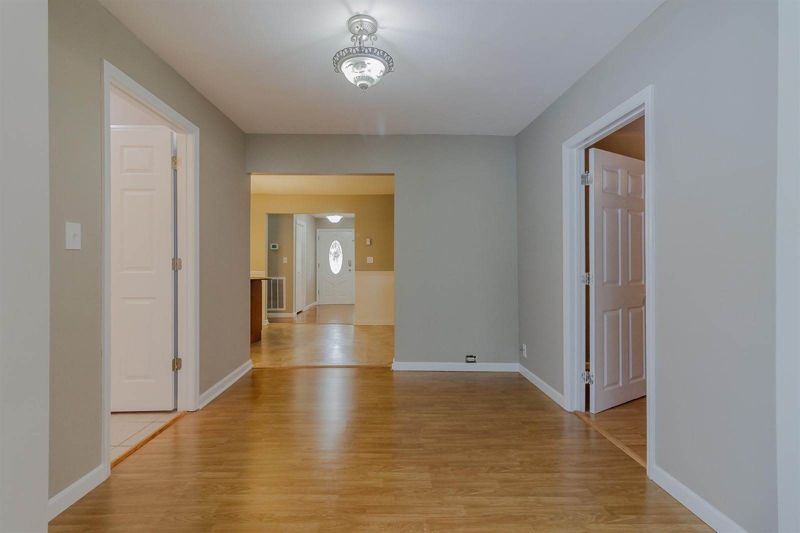 92 Topaz St, Rossville, GA 30741