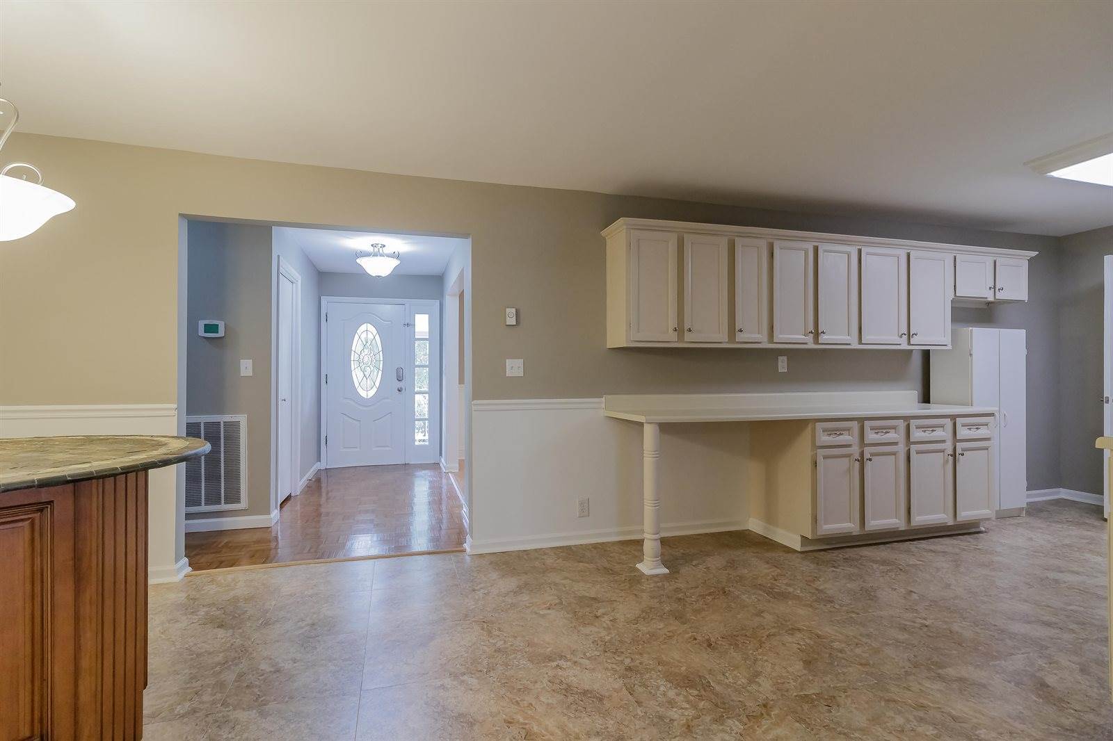 92 Topaz St, Rossville, GA 30741