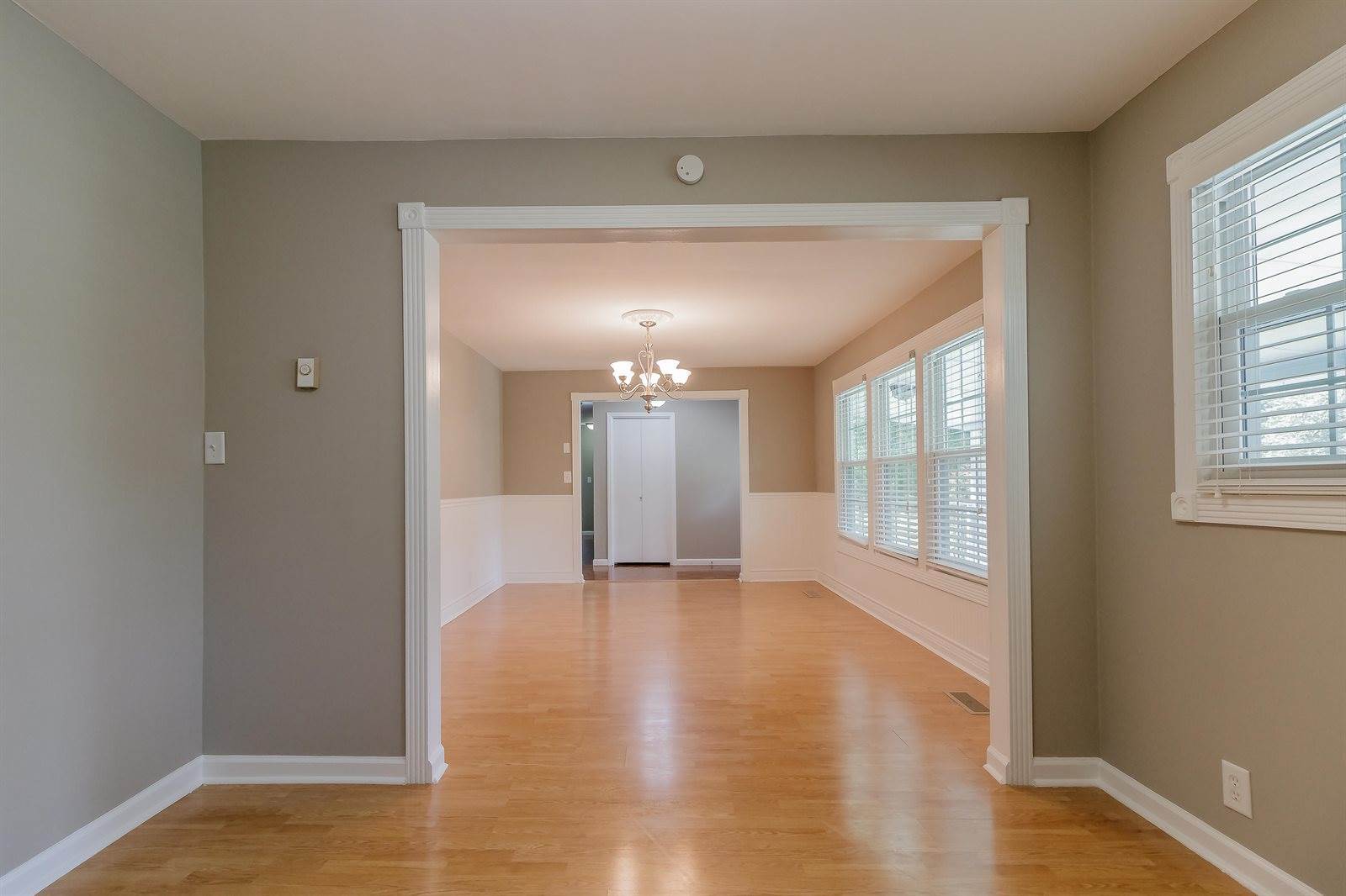 92 Topaz St, Rossville, GA 30741