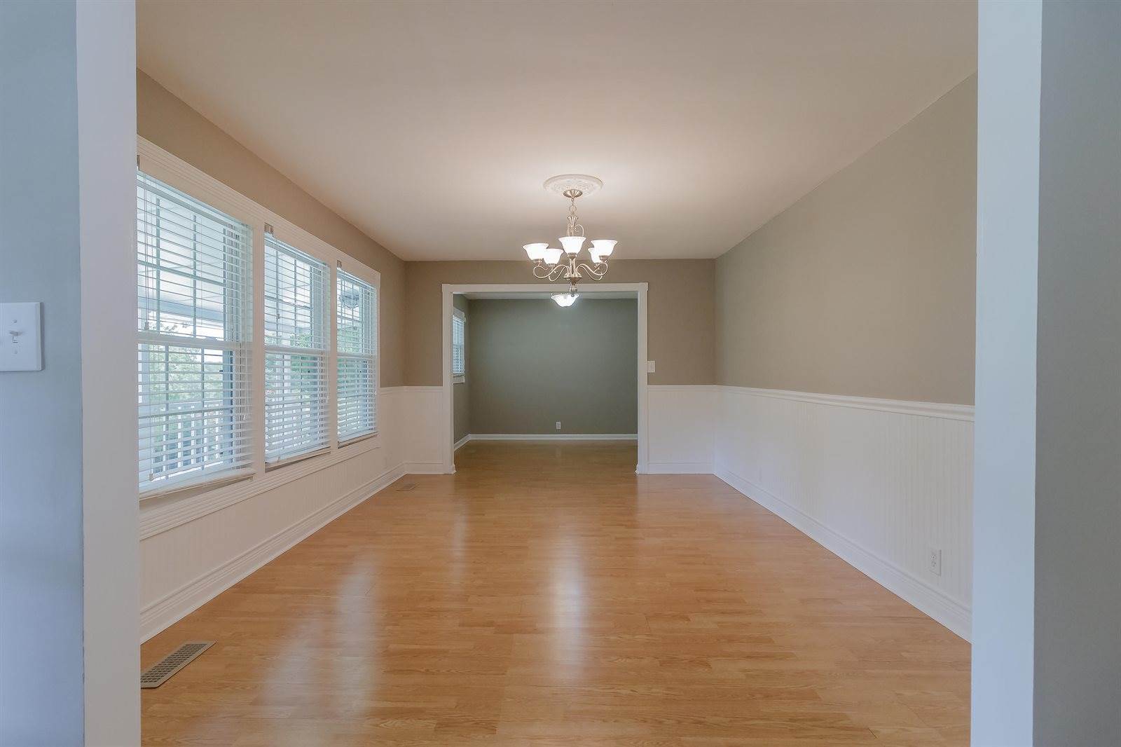 92 Topaz St, Rossville, GA 30741