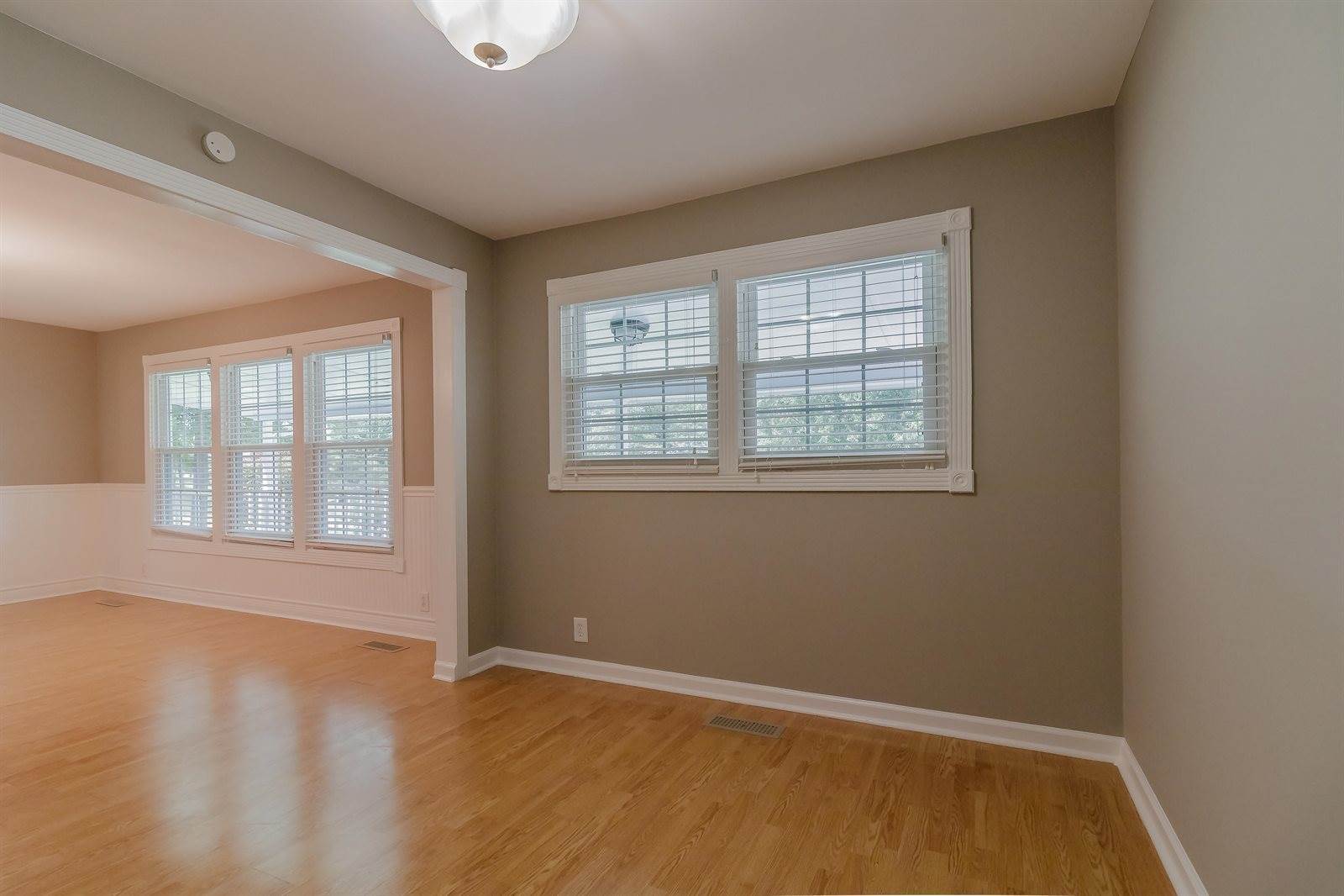 92 Topaz St, Rossville, GA 30741